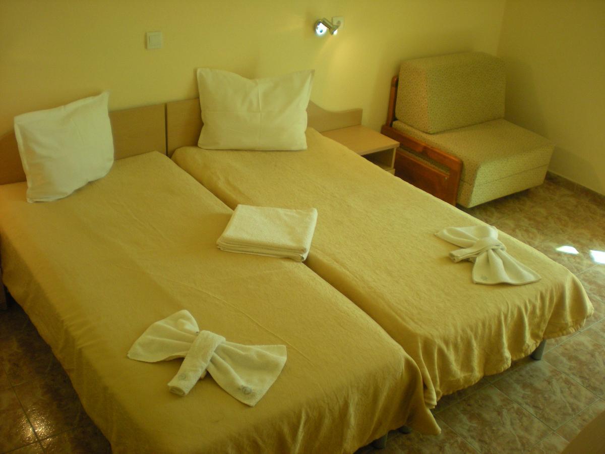 קרנבו Hotel Palace מראה חיצוני תמונה