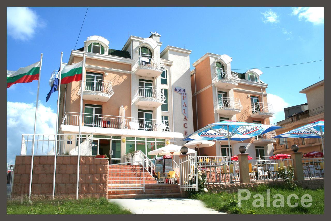 קרנבו Hotel Palace מראה חיצוני תמונה