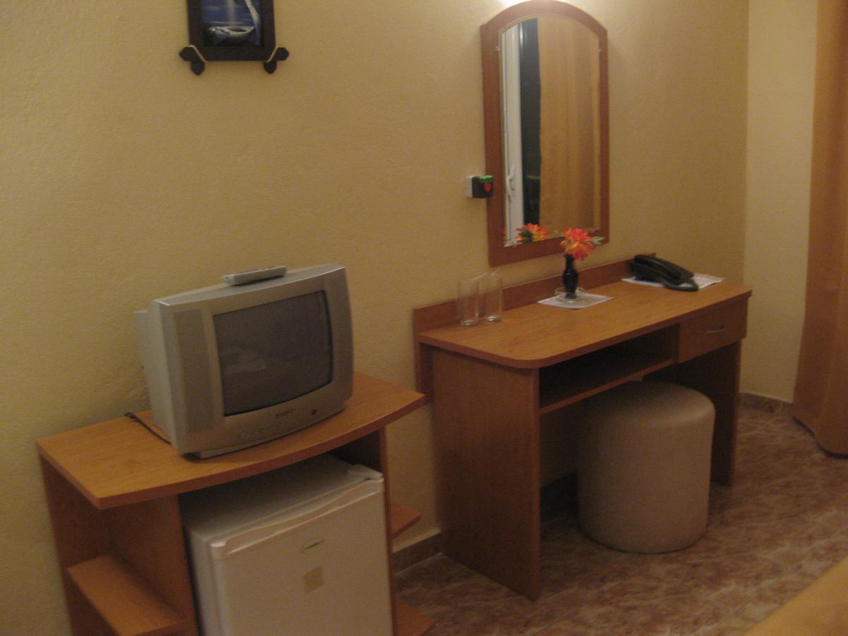 קרנבו Hotel Palace מראה חיצוני תמונה