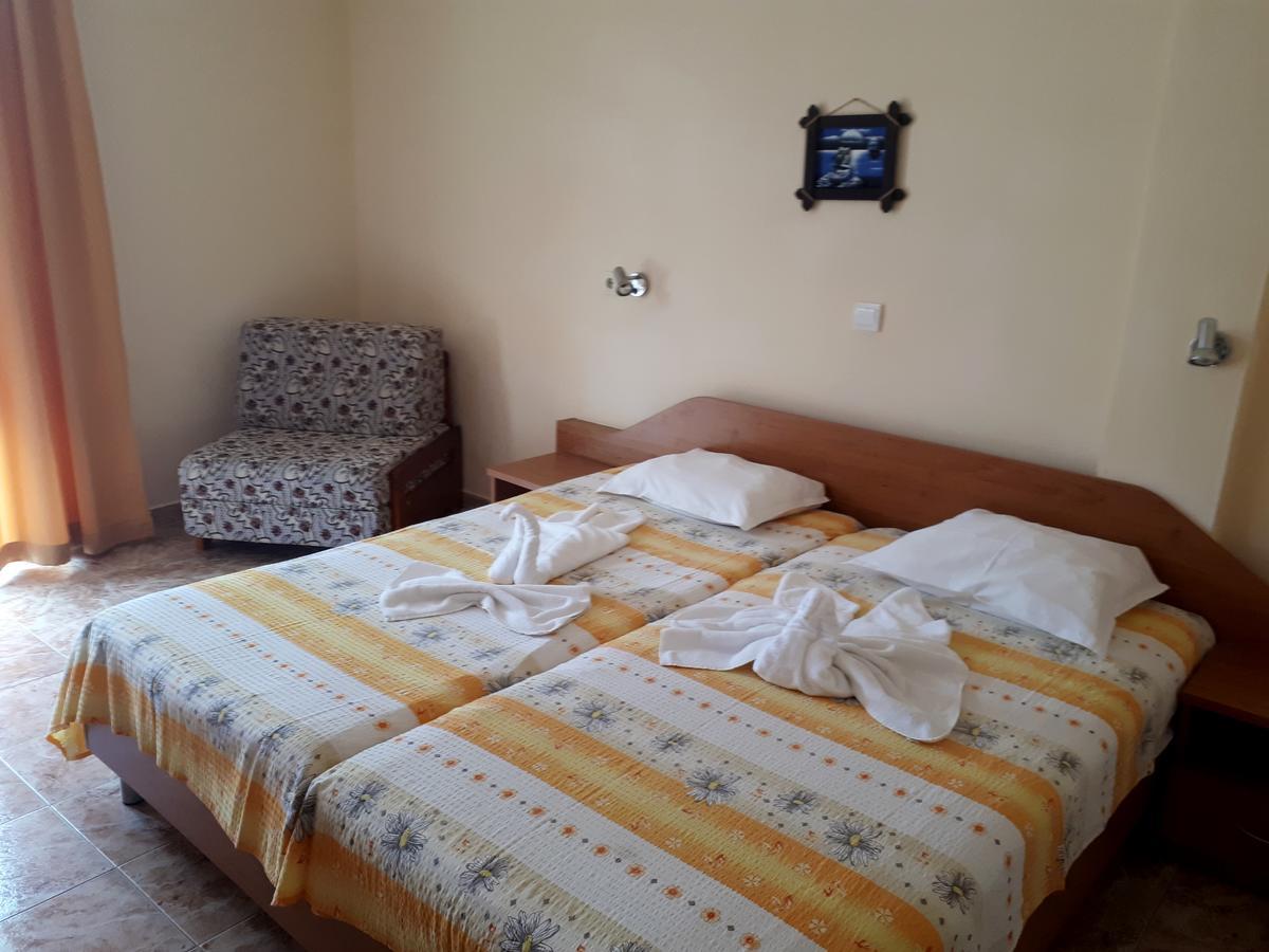 קרנבו Hotel Palace מראה חיצוני תמונה