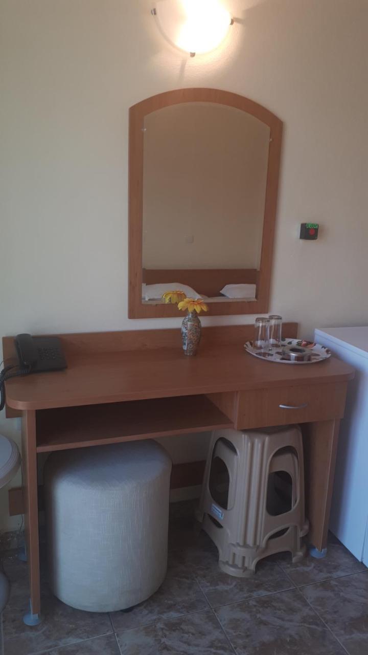 קרנבו Hotel Palace מראה חיצוני תמונה
